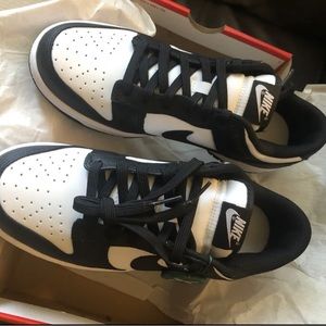 AUTHENTIC Nike Panda Dunks WOMEN’S sz 8.5(7 MENS)